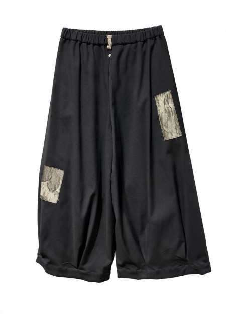 PANTALON PARCHES DORADOS